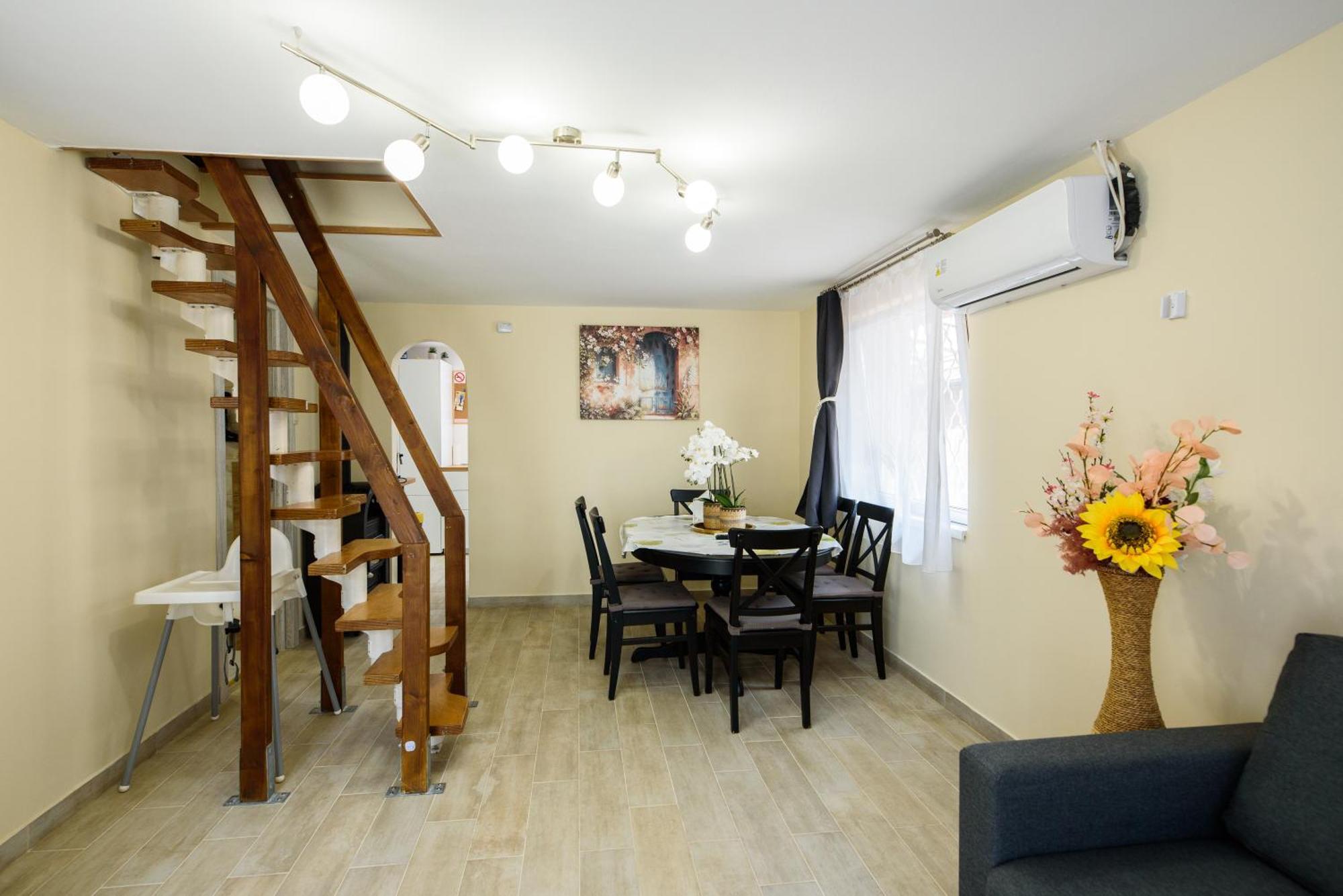 Apartment Emili Rackeve