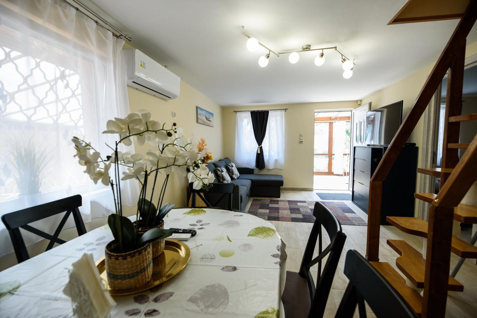 Apartment Emili Rackeve